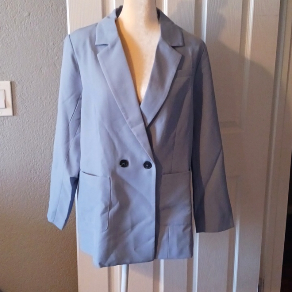 2 Button Breasted Blazer